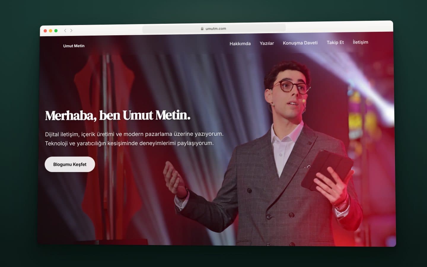 The umutm.com home page: Umut Metin speaking on stage, beside his greeting and a link to his blog